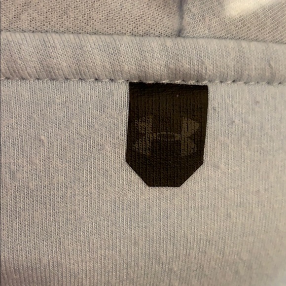 UNDER ARMOUR light hoodie - Picture 7 of 8